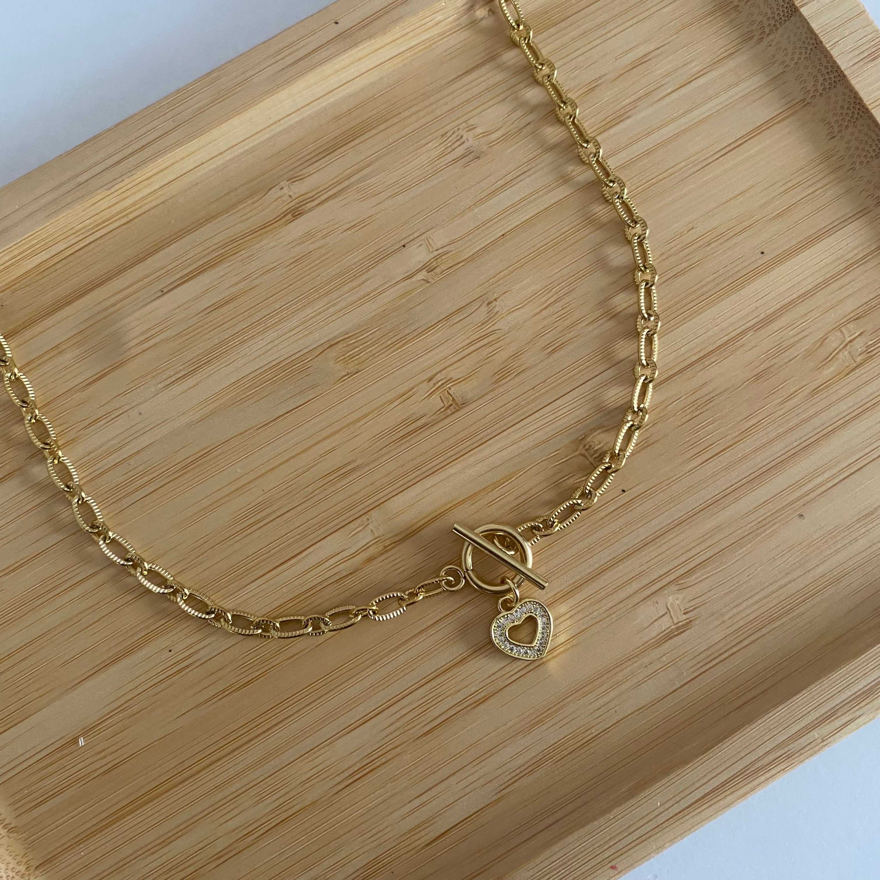 Gold T-Bar Spring Necklace!