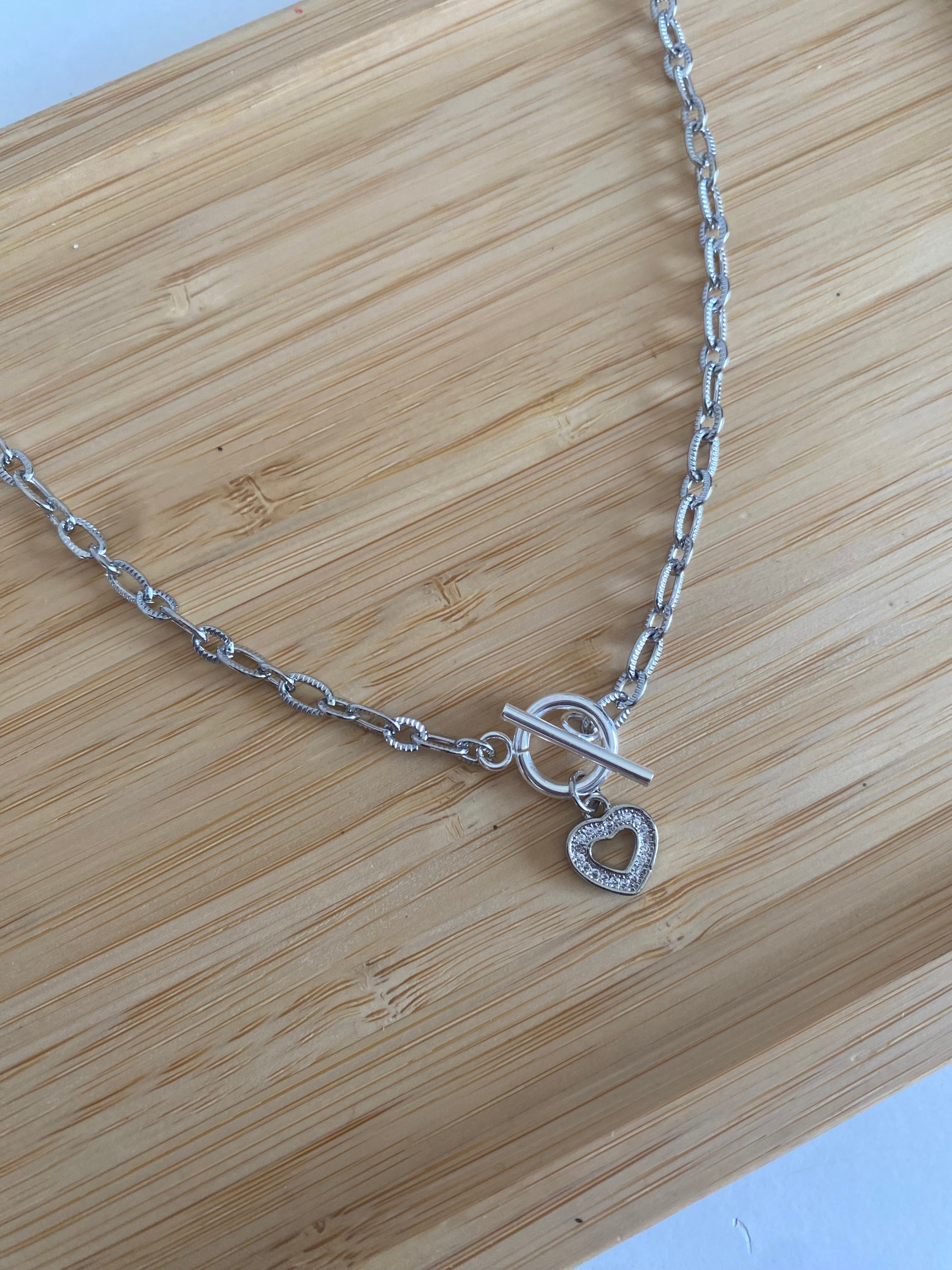 Silver T-Bar Spring Necklace!
