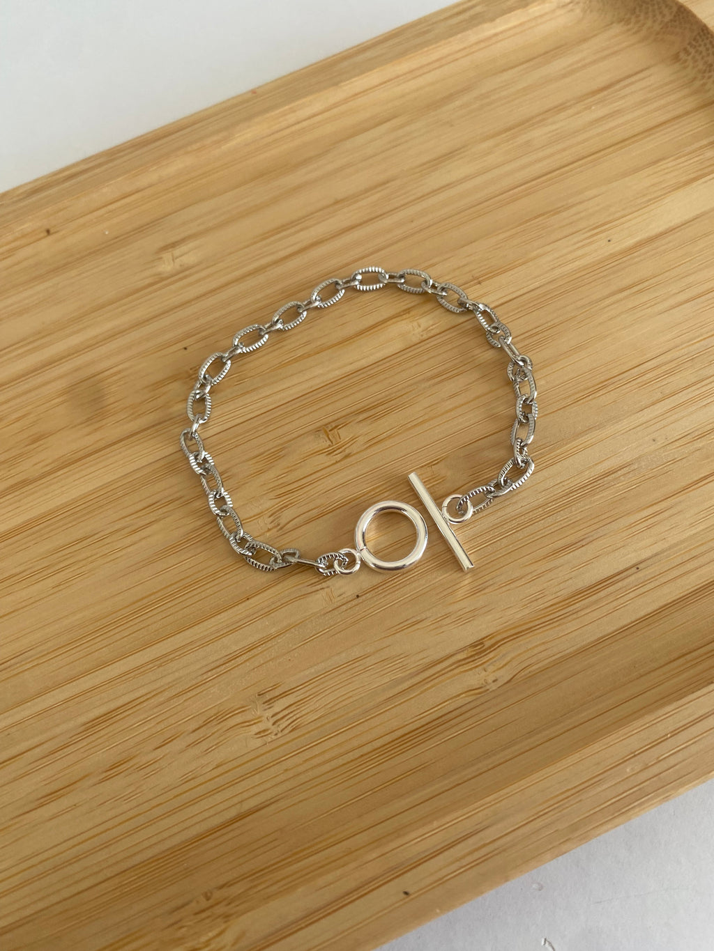 Silver T-Bar Chain Bracelet!