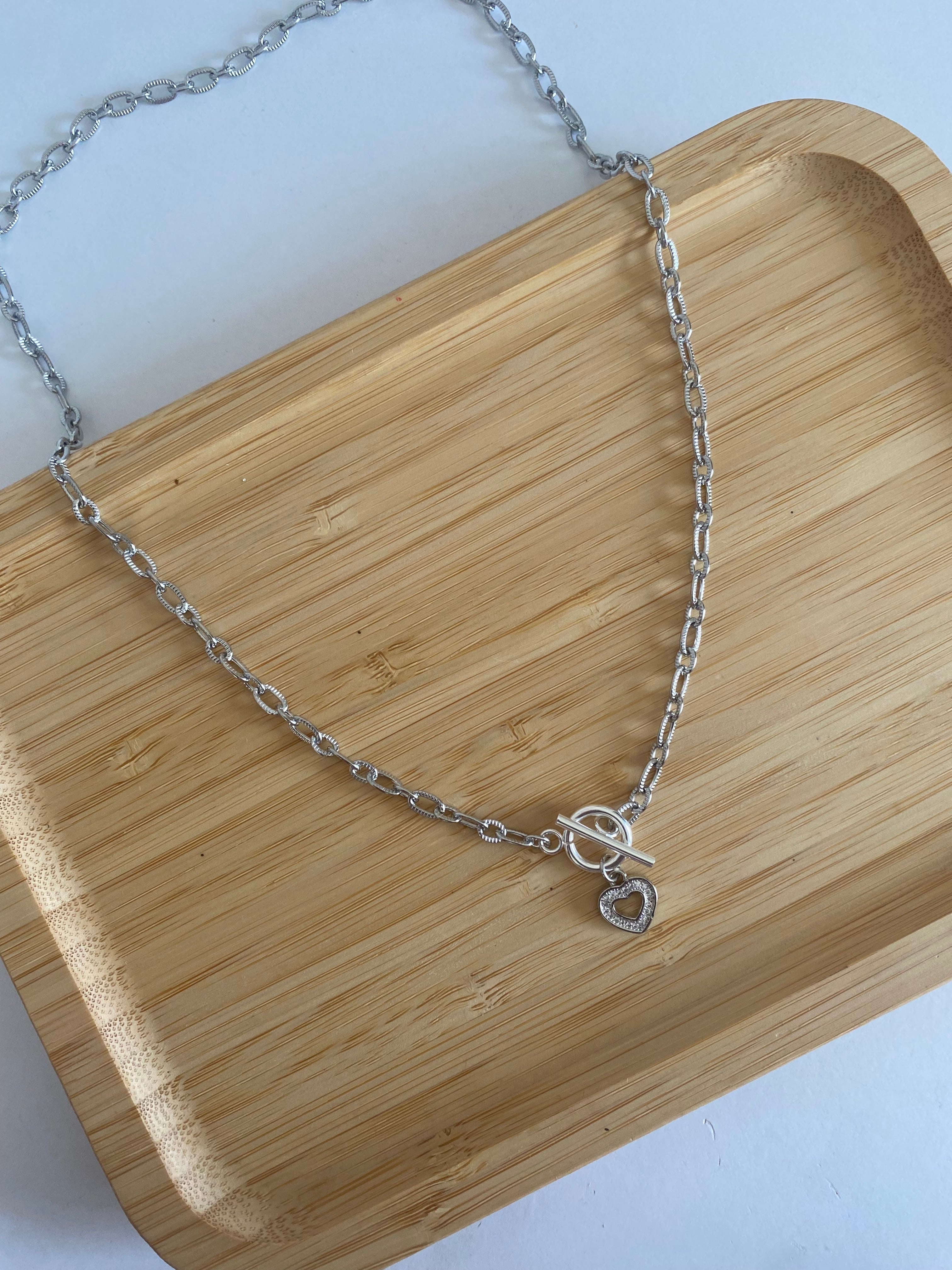 Silver T-Bar Spring Necklace!